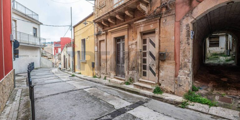 20251016142847-993891-28