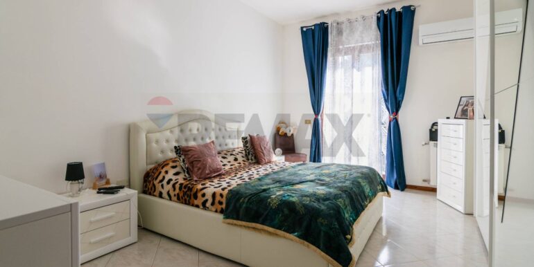 20251017104616-994179-7