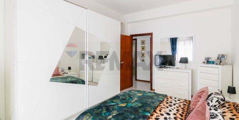 20251017104619-994179-8