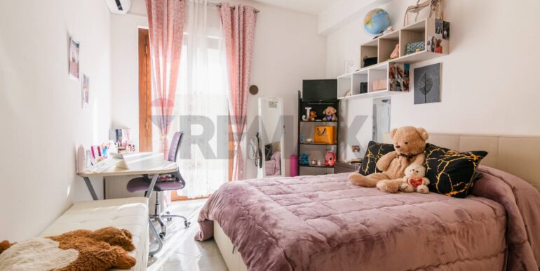 20251017104625-994179-10