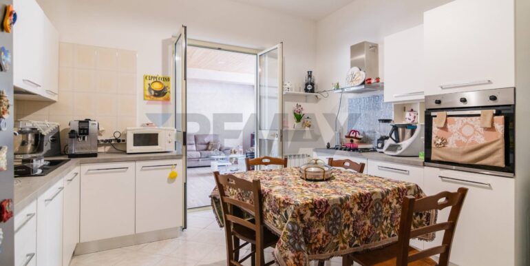 20251017104652-994179-19