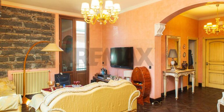 20251018113236-994379-15