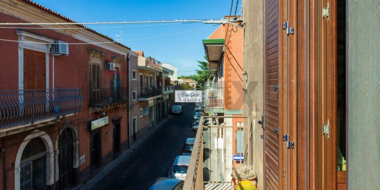 20251018113243-994379-17