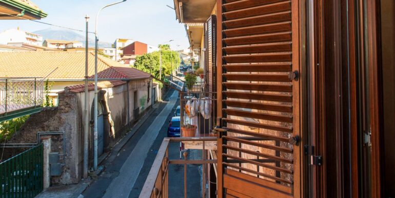 20251018113246-994379-18