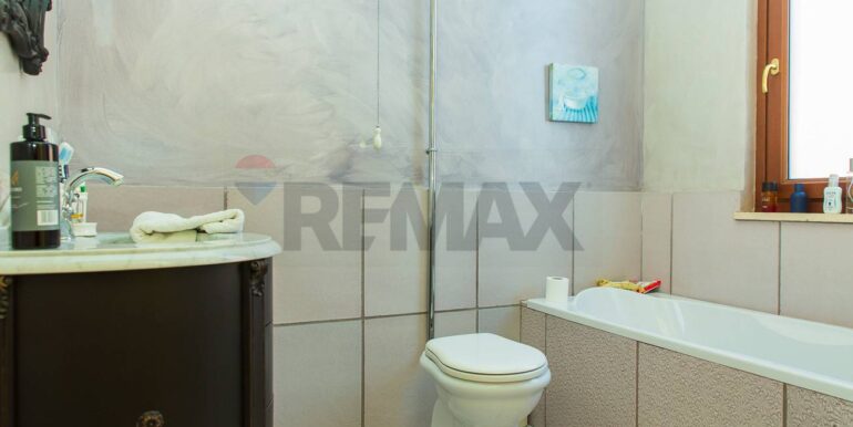 20251018113255-994379-20