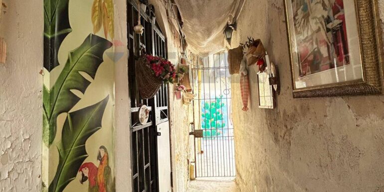 20251018201130-987789-5