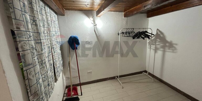 20251018201136-987789-7