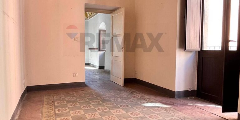 20251020115101-993415-8