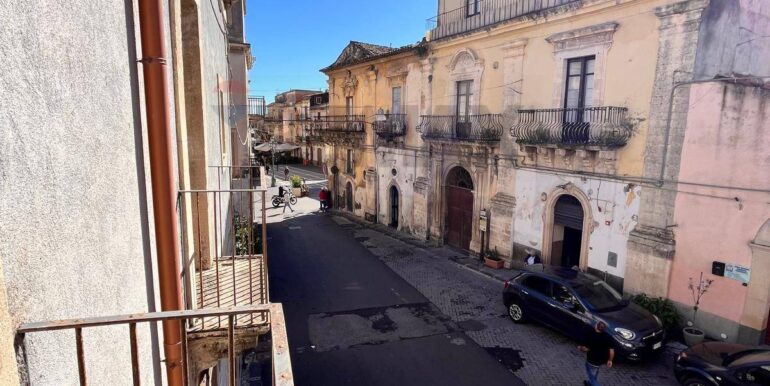 20251020115107-993415-11