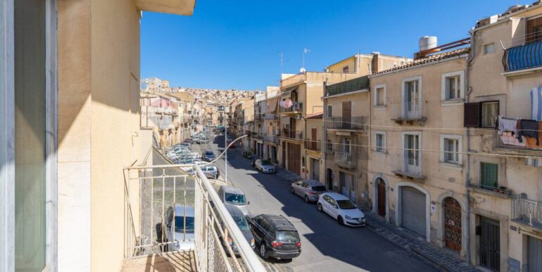 20251020135308-994545-10