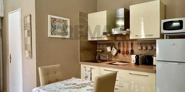 20251020170830-994609-7