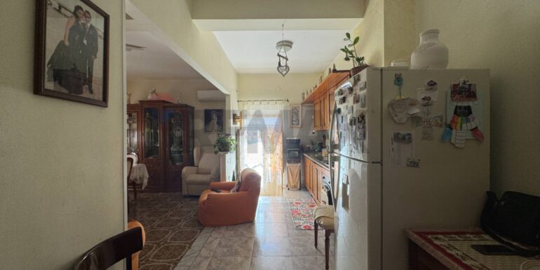 20251020191617-994650-18