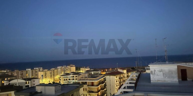 20251021112230-993817-12