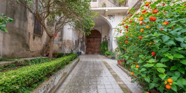 20251021114506-992918-11