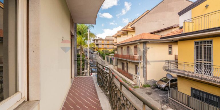 20251021122131-795040-11