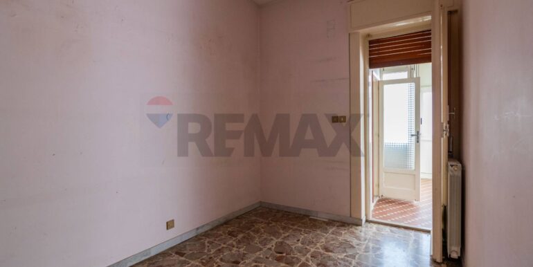 20251021122207-795040-18