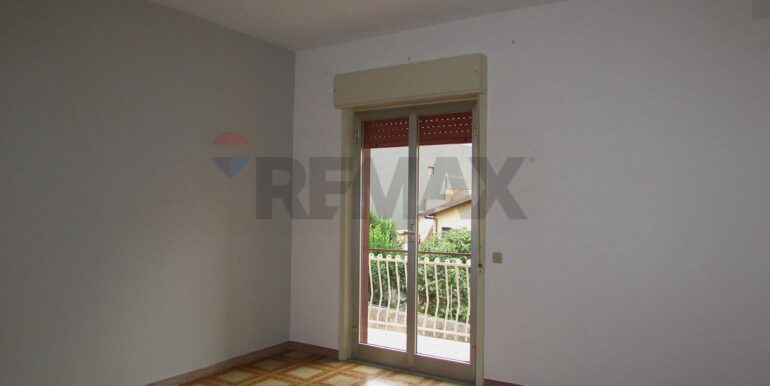 20251021161353-994655-10