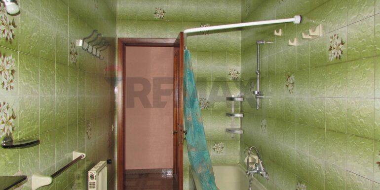 20251021161358-994655-12