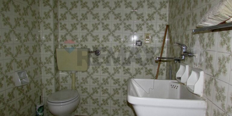 20251021161409-994655-16