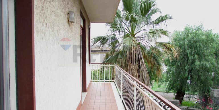 20251021161422-994655-21