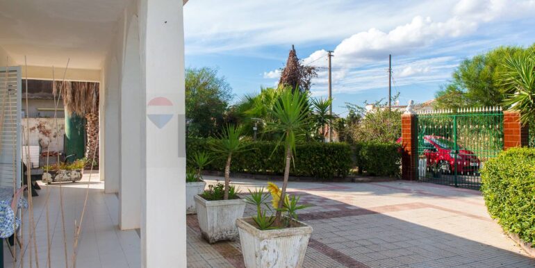 20251021162436-994148-10