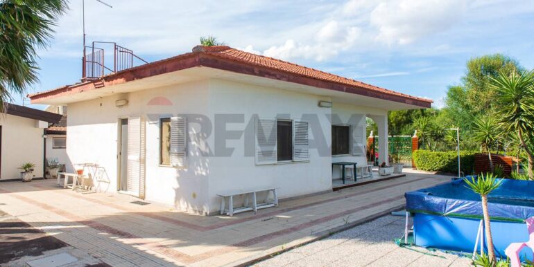 20251021162441-994148-11