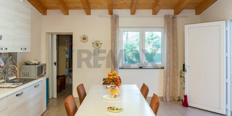 20251021162507-994148-17