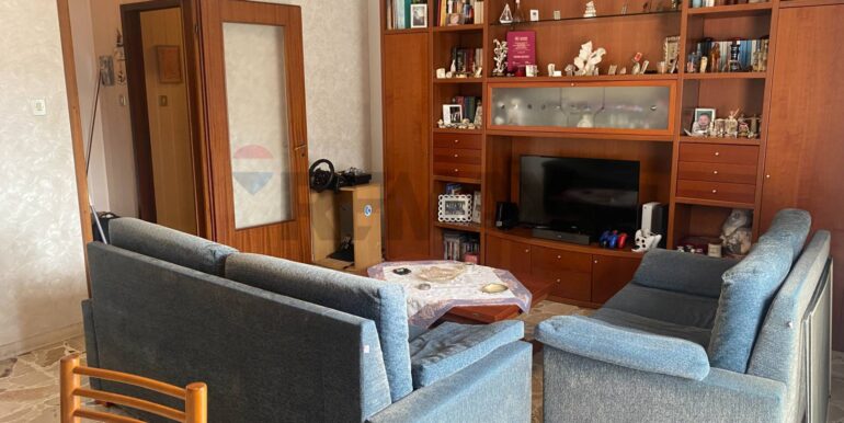 20251021192403-995273-3