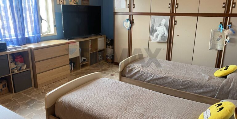 20251021192459-995273-21