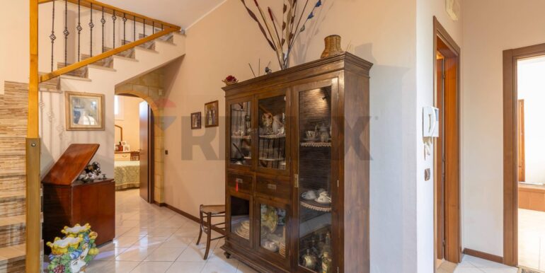 20251022170526-994202-18