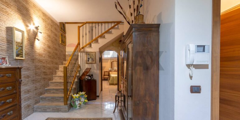 20251022170529-994202-19