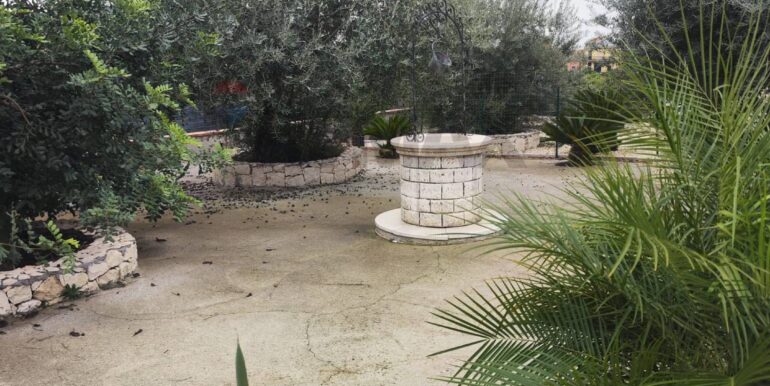 20251022184727-995487-4