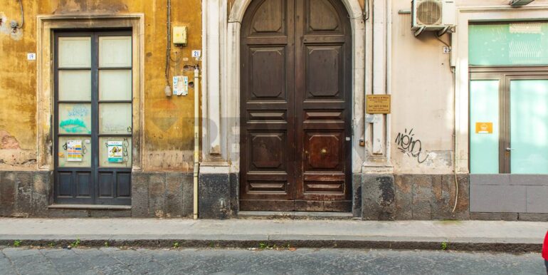 2025102221018-995287-1