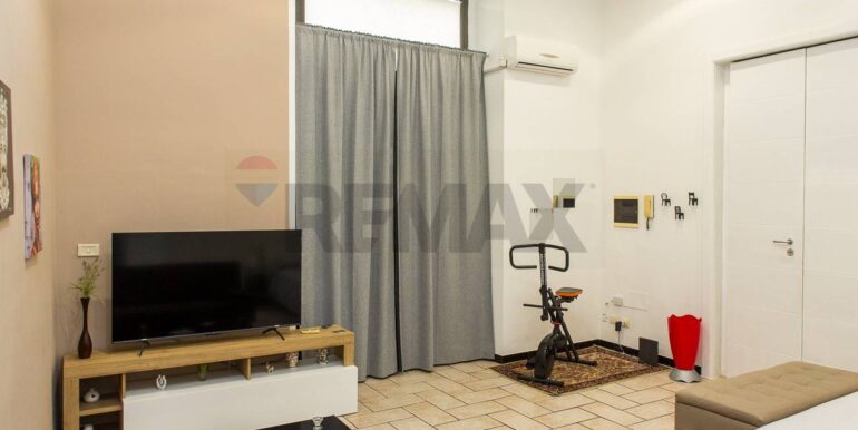 2025102221100-995287-5