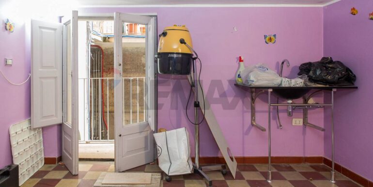 2025102221241-995287-15