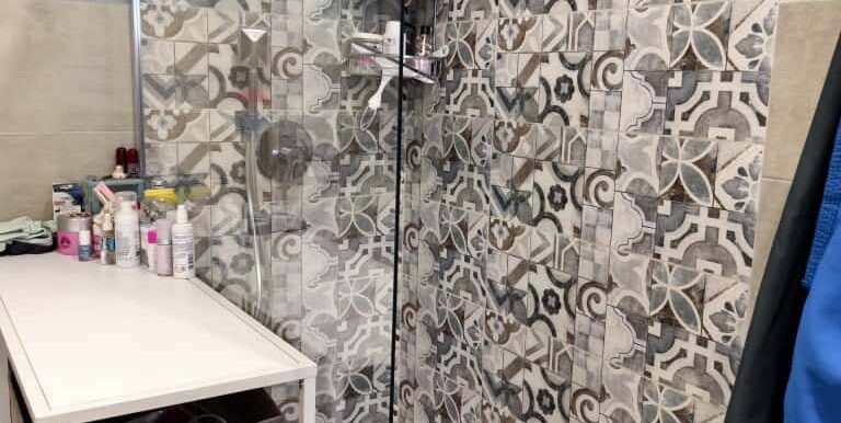 20251023112151-995546-7