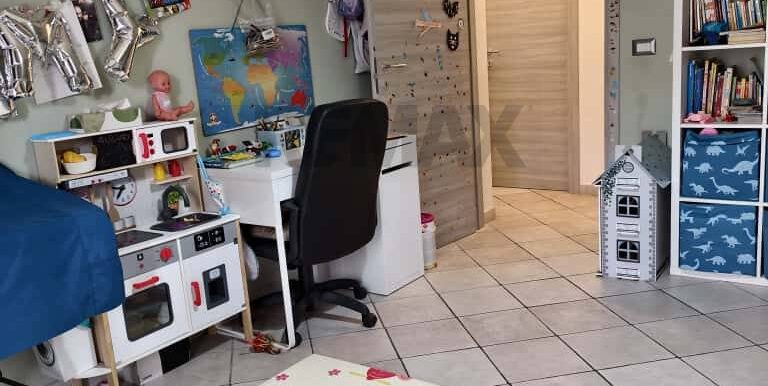 20251023112159-995546-11