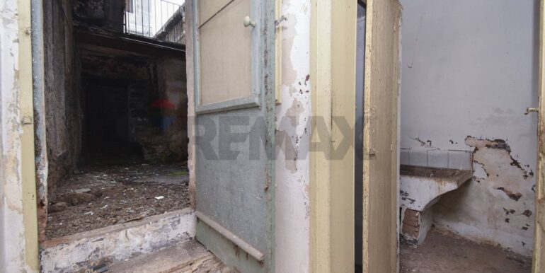 20251023115502-995255-19