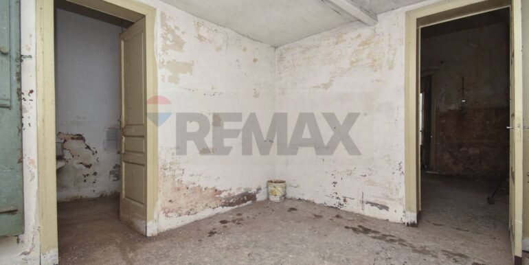 20251023115509-995255-22