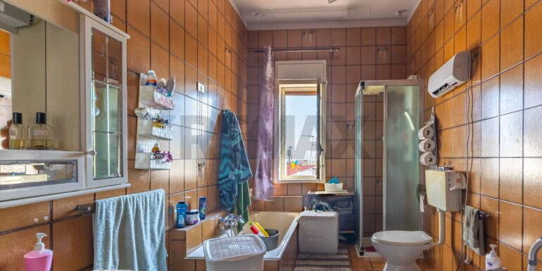 20251023162547-987952-18