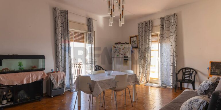 20251023162600-987952-21