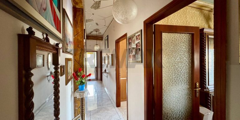 20251024154055-995910-8