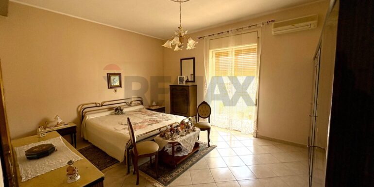 20251024154129-995910-18