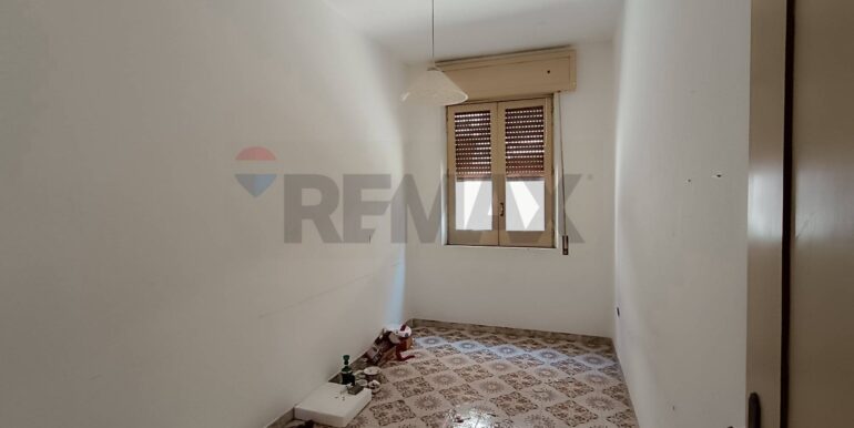 20251024183653-995996-30