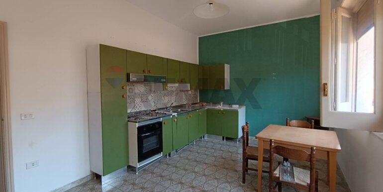 20251024183724-995996-34