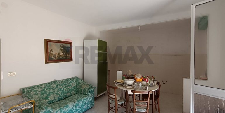 20251024183831-995996-50