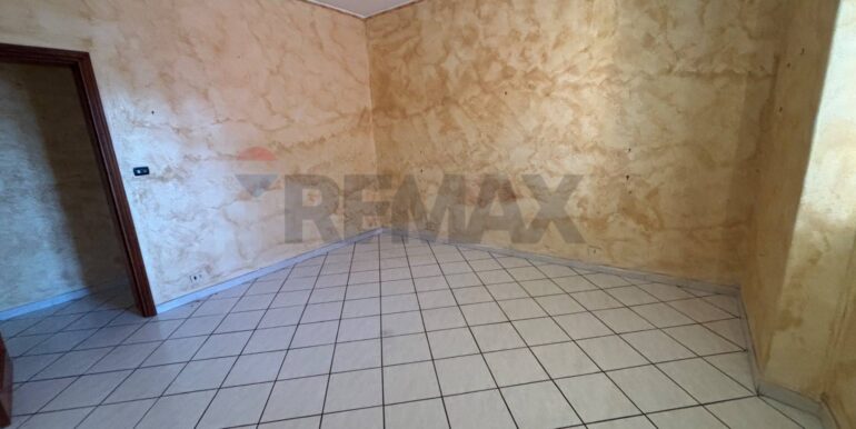 20251024185427-996001-2