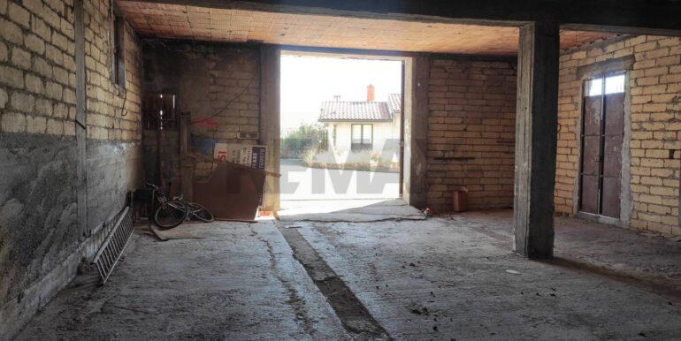 20251025113323-996074-8