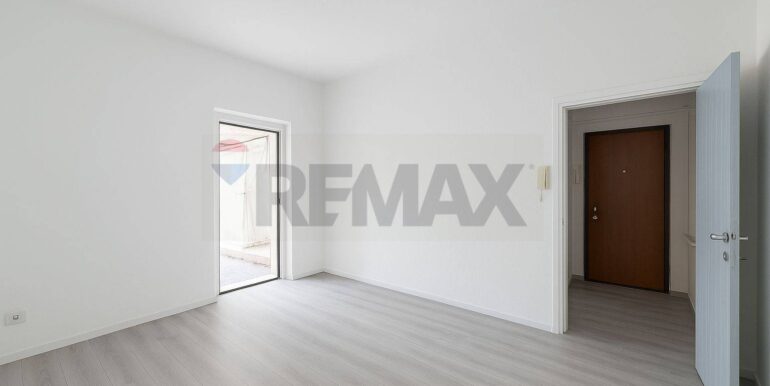 20251025225655-996109-5