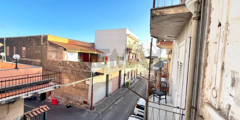 20251025225702-996109-7